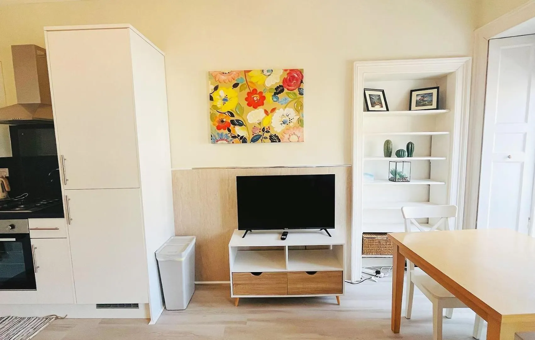 One Bedroom Apartment Behind Edinburgh Castle On The 3Rd Floor 영국